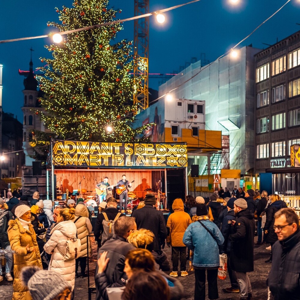 Flâneur Adväntsbox uff em Märtplatz 2023